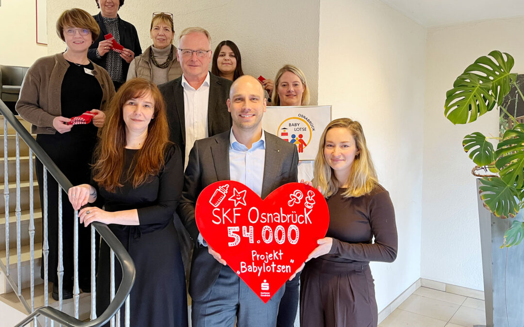 Gemeinsam für einen guten Start ins Leben: Sparkasse Osnabrück und Stiftung sichern ein erweitertes Babylotsen-Angebot für zwei Jahre