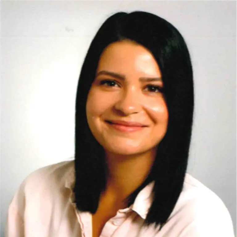 Birkemeyer-Marina-2-768x956 Portrait Marina Birkemeyer