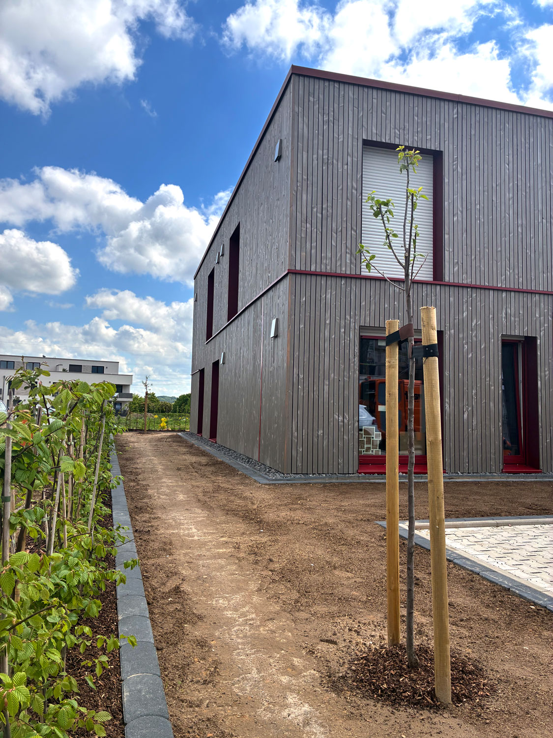 Blick auf das neue Mutter/Vater-Kind-Haus