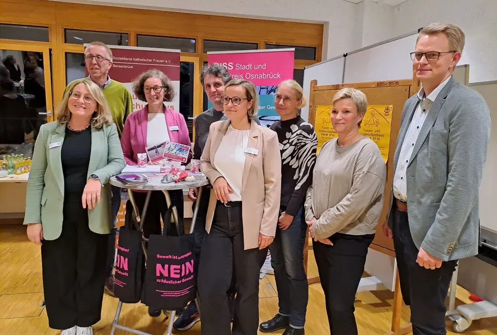 Ausstellung „Warnsignale häuslicher Gewalt“ eröffnet