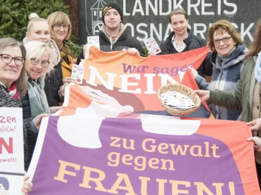 Der Landkreis Osnabrück und der SkF setzen Zeichen gegen häusliche Gewalt Der Landkreis Osnabrück und der SkF setzen Zeichen gegen häusliche Gewalt