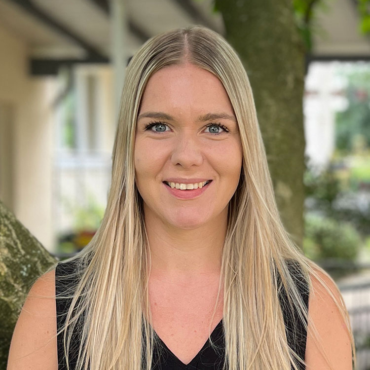 vanessa-web Vanessa Hartlage